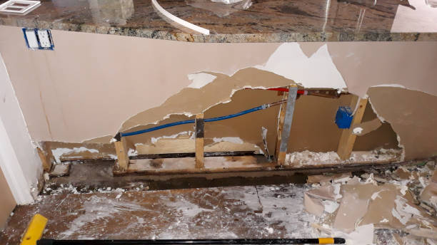 Water damage restoration insurance claims in East Moriches, NY